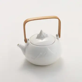 Japonų Klasikinės Baltos Keramikos Arbatos Rinkinys su Kalnų Modelis,Arbatinukas Ir 4 patys puodeliai.